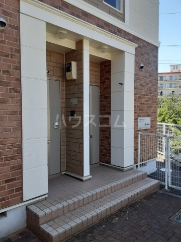 22/29 エントランス