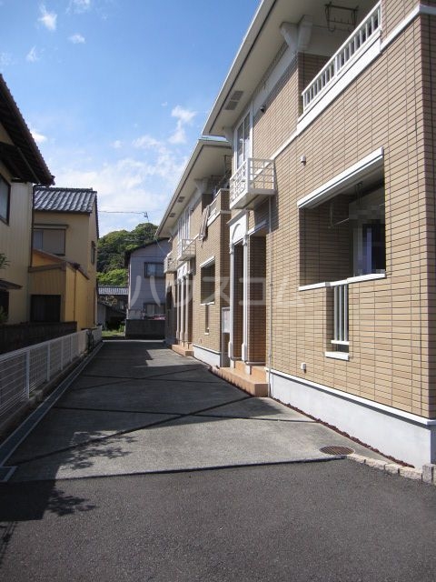 14/18 エントランス