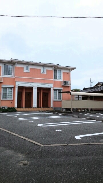 22/28 駐車場