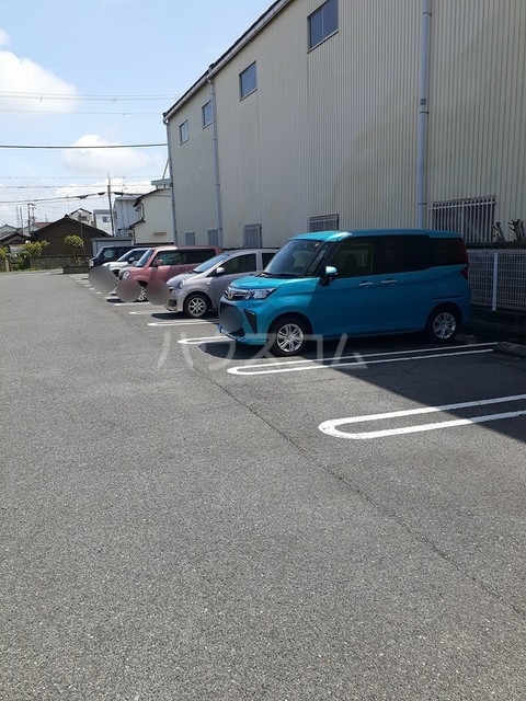 14/20 駐車場