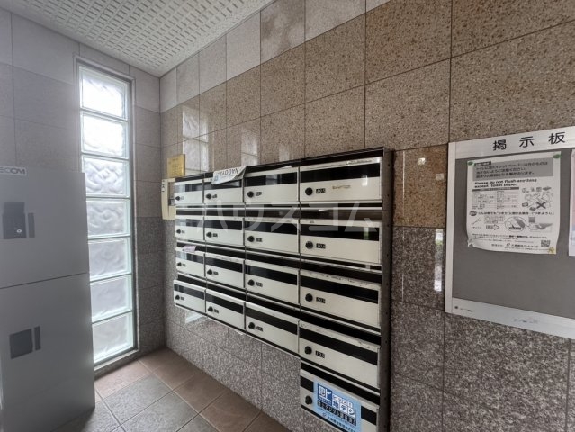 2/8 エントランス