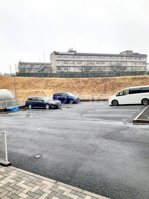 26/30 駐車場