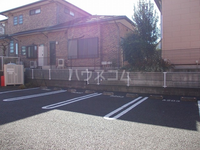 14/20 駐車場