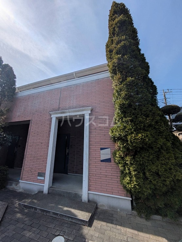 3/4 エントランス