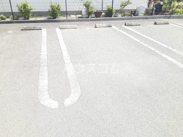 17/24 駐車場
