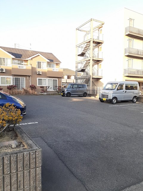 22/29 駐車場