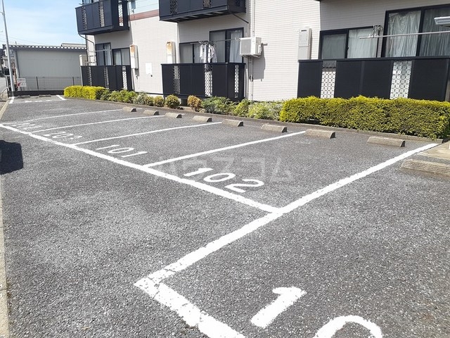 15/25 駐車場