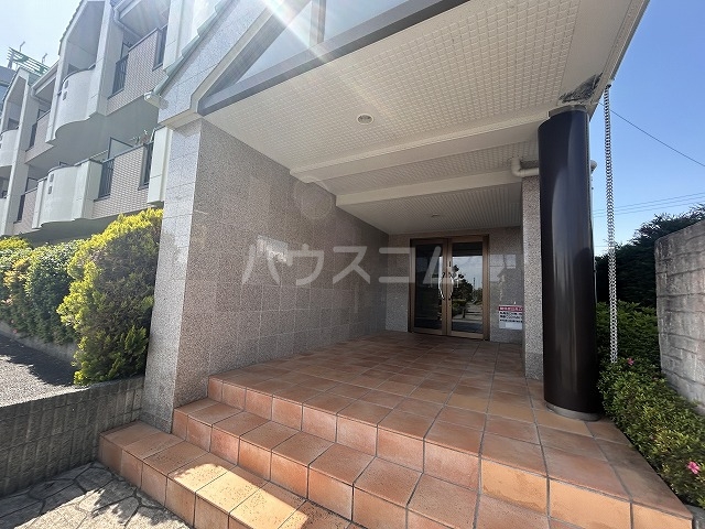 20/27 エントランス