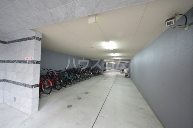 20/26 エントランス