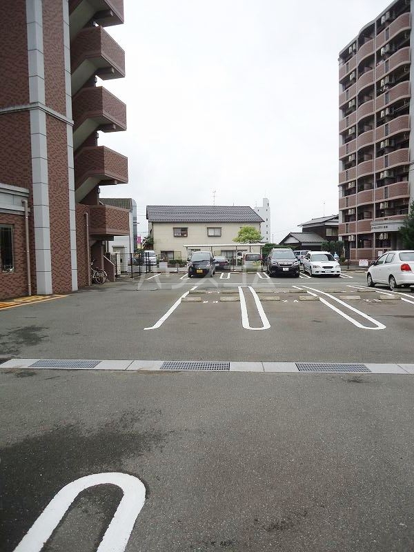 4/10 駐車場
