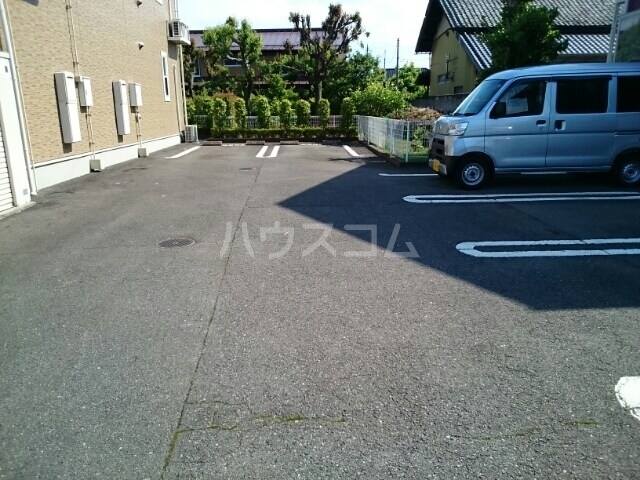 14/20 駐車場