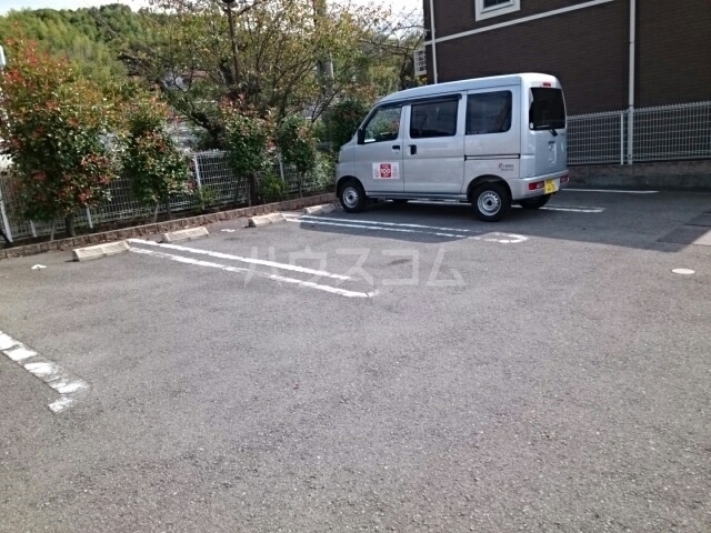 14/20 駐車場