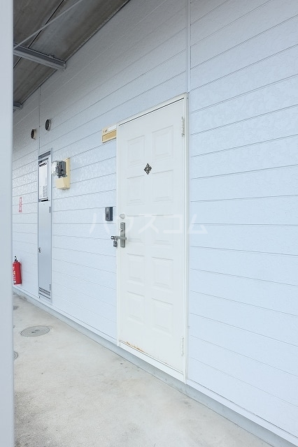 14/23 エントランス