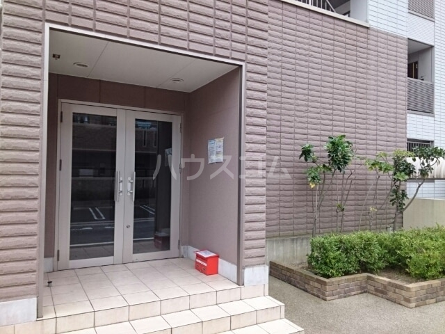 15/26 エントランス