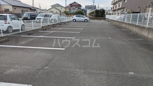 20/22 駐車場