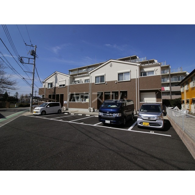 19/28 駐車場