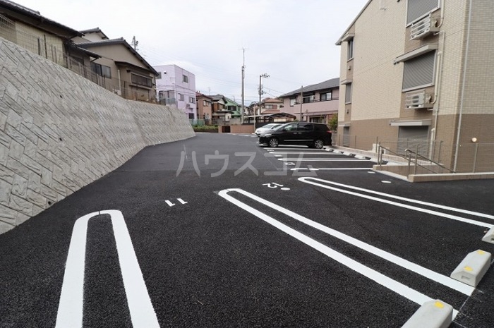 20/30 駐車場