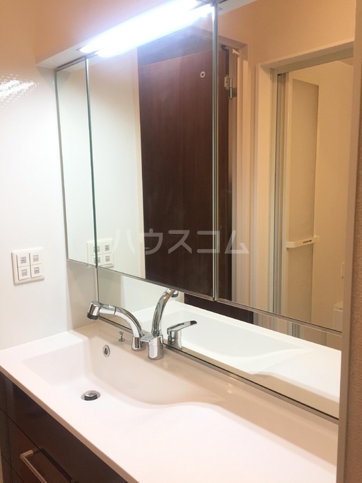 13/30 洗面