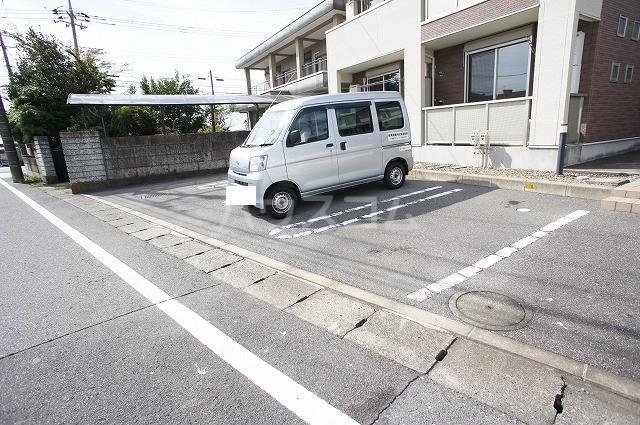 2/10 駐車場