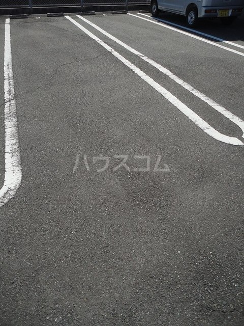 20/26 駐車場