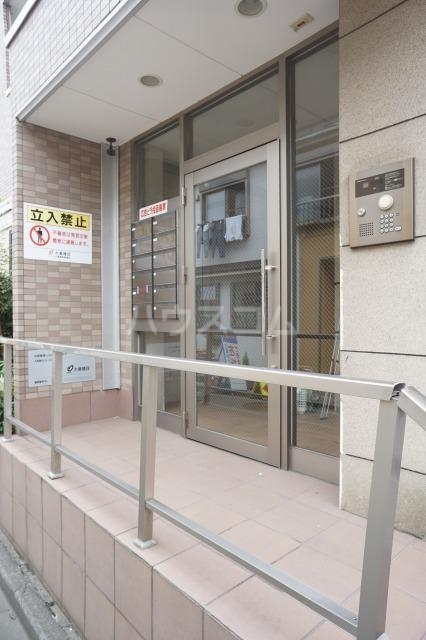 14/20 エントランス