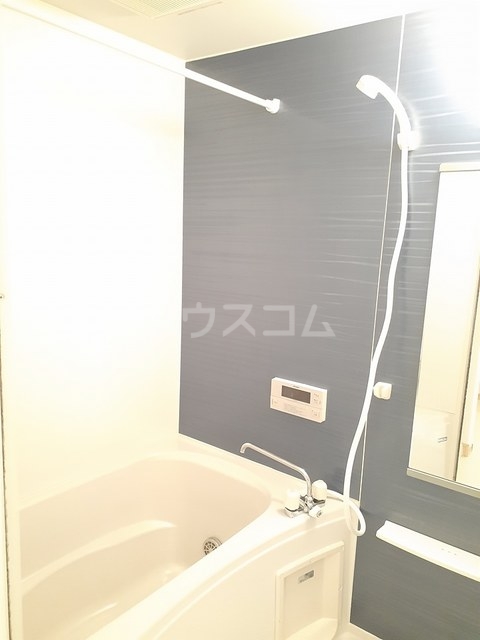 13/28 浴室