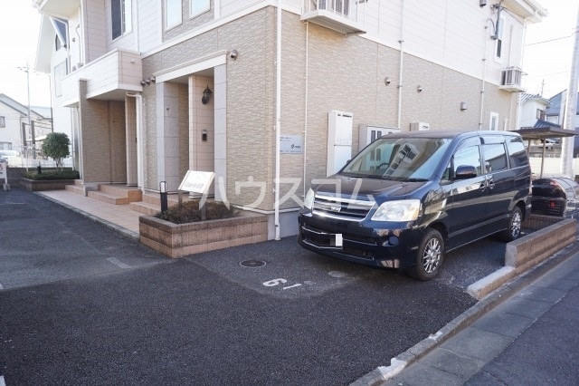 28/30 駐車場
