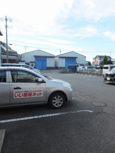 22/29 駐車場