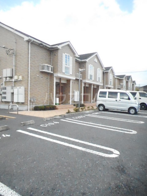 14/20 駐車場