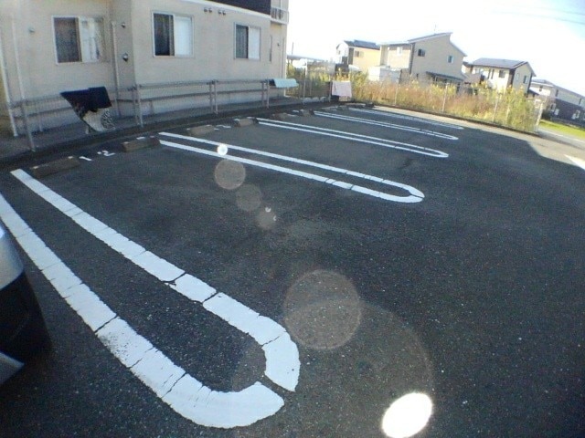 14/20 駐車場