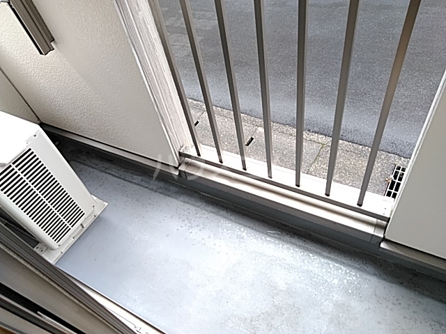 19/28 バルコニー