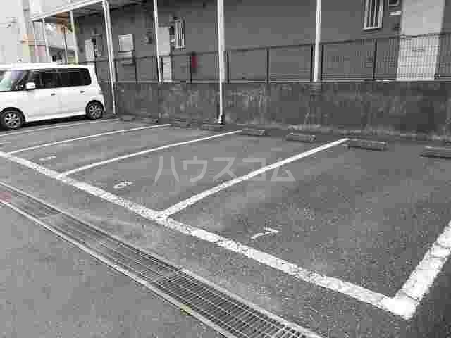 14/20 駐車場
