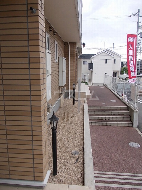 17/27 エントランス