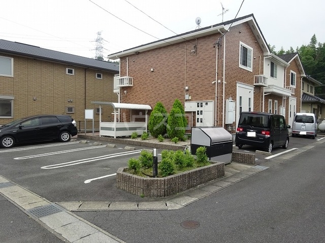 20/28 駐車場