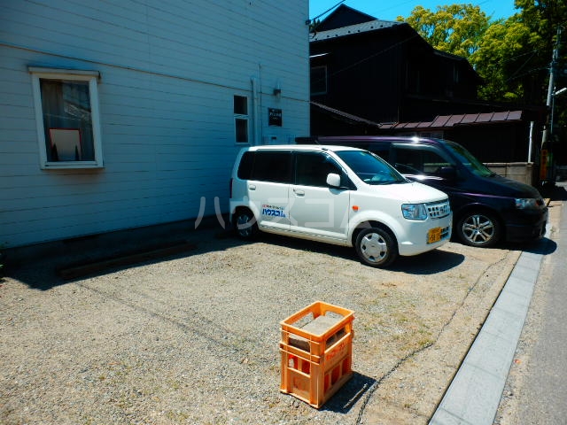 22/30 駐車場