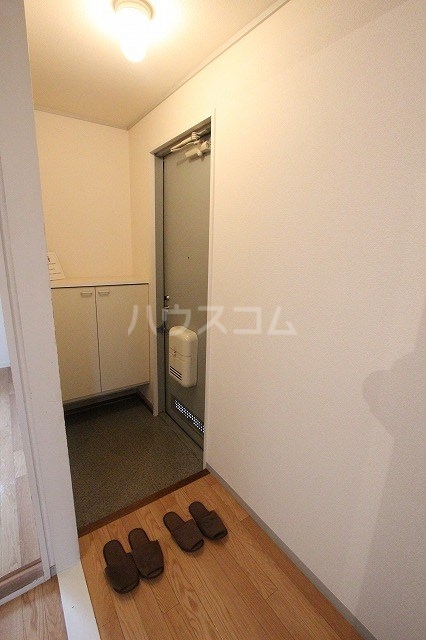 14/30 玄関
