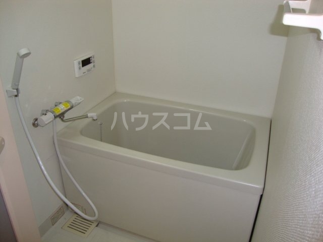 13/25 浴室