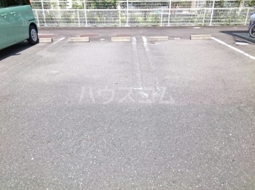 16/22 駐車場