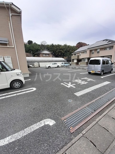 15/23 駐車場