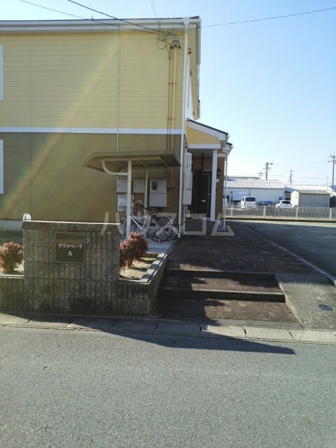 14/21 エントランス