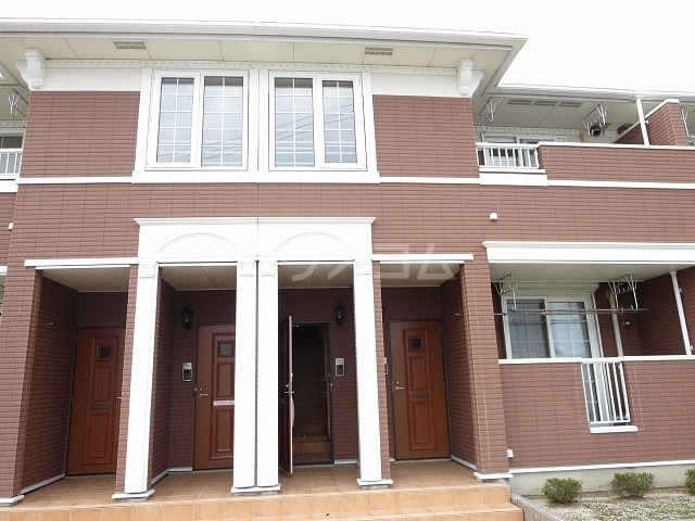 18/25 エントランス