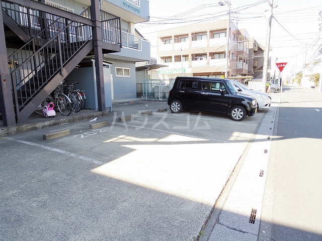 2/8 駐車場