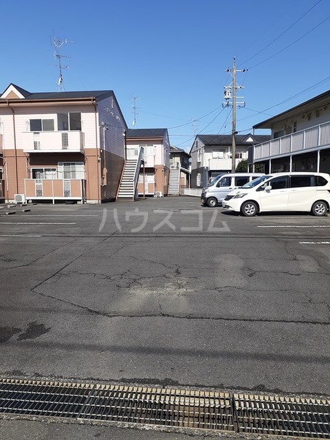 16/22 駐車場