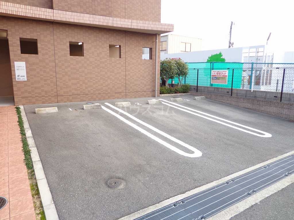 15/29 駐車場