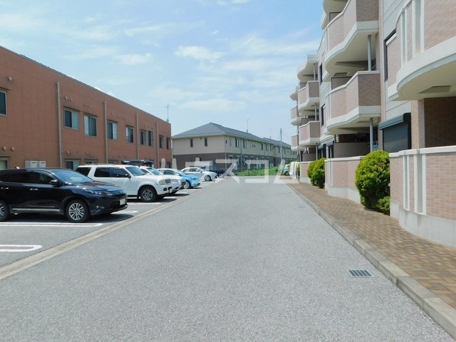 15/21 駐車場