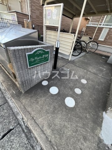 28/30 駐車場