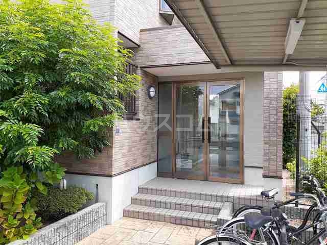 14/30 エントランス