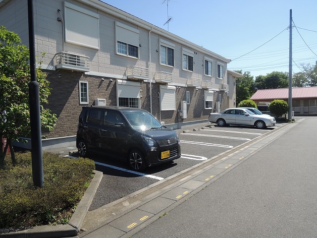 23/30 駐車場