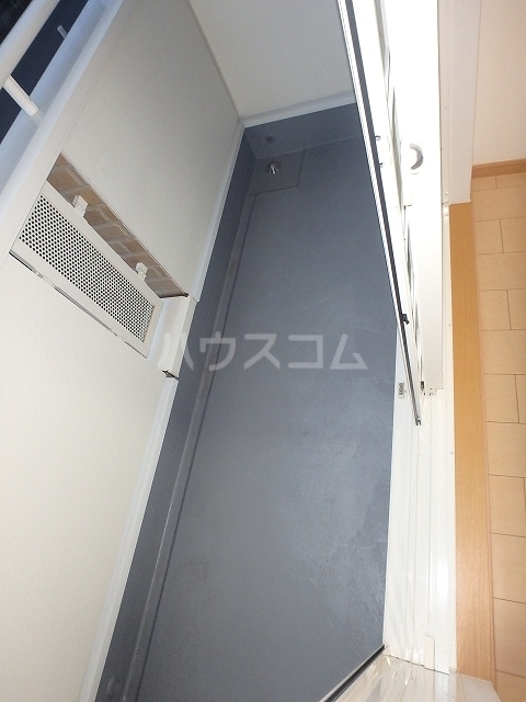 14/27 バルコニー