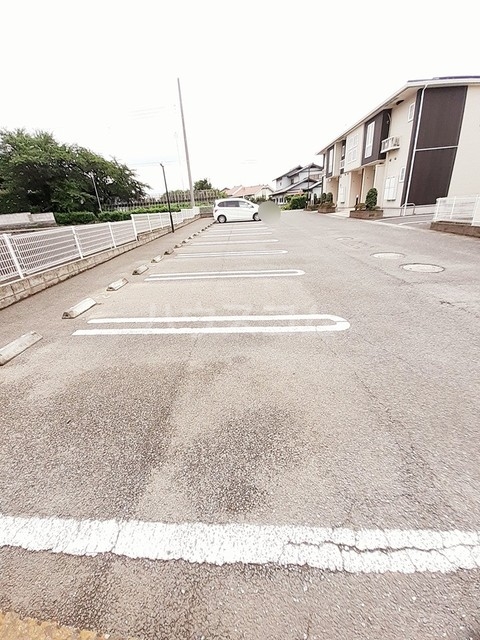 26/30 駐車場